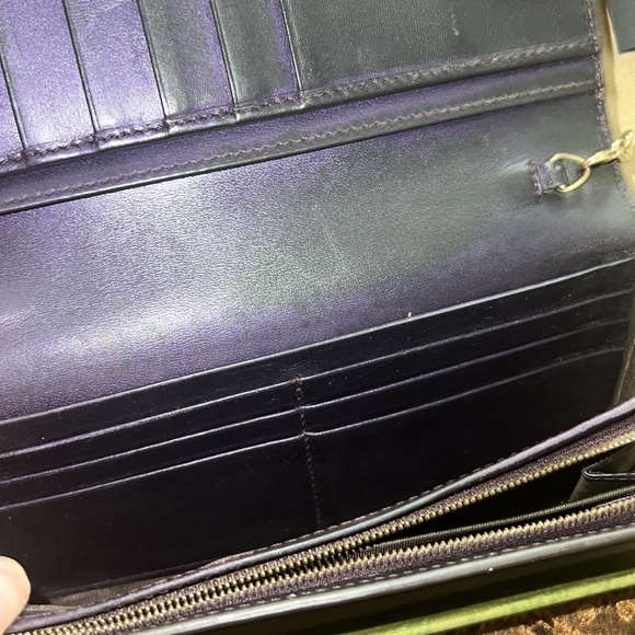 Authenticated Gucci Guccissima chained wallet - Picture 11 of 15